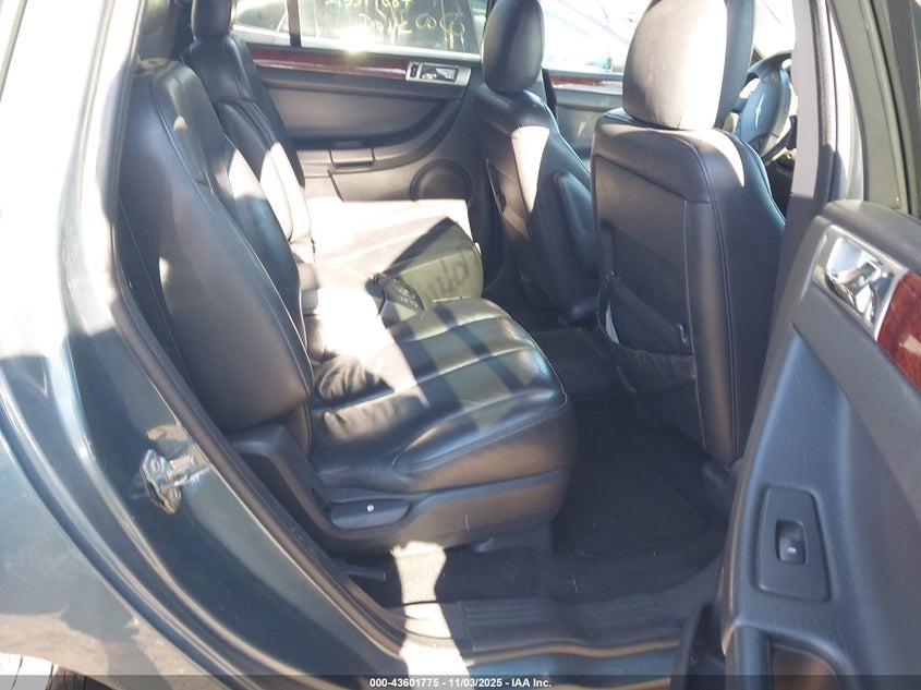 2005 Chrysler Pacifica Touring VIN: 2C4GF68485R243690 Lot: 43601775