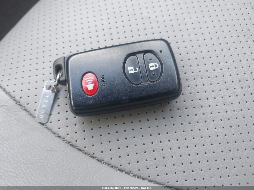 2009 Toyota Rav4 Limited V6 VIN: JTMBK31V79D002171 Lot: 43601852