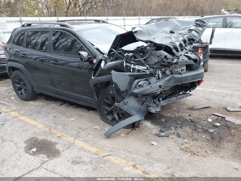 JEEP CHEROKEE TRAILHAWK