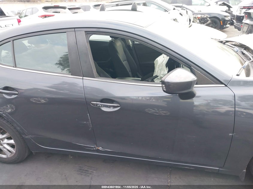 2015 Mazda Mazda3 I Touring VIN: 3MZBM1V70FM231122 Lot: 43601984