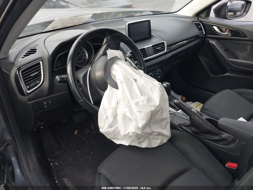 2015 Mazda Mazda3 I Touring VIN: 3MZBM1V70FM231122 Lot: 43601984