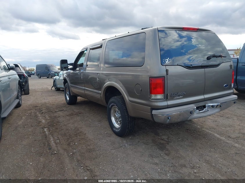 1FMNU43S52ED07793 2002 FORD EXCURSION photo no. 3