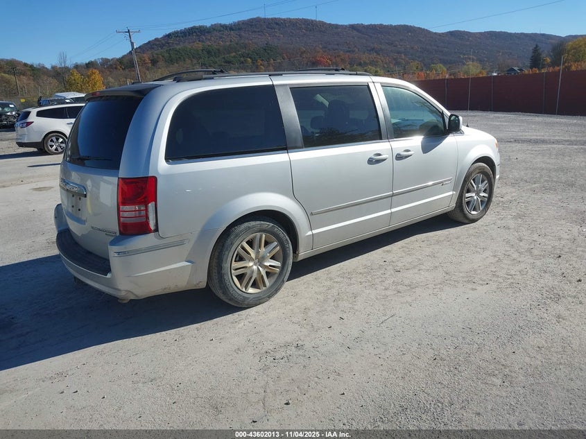 2A4RR5D19AR286767 2010 CHRYSLER TOWN & COUNTRY photo no. 4