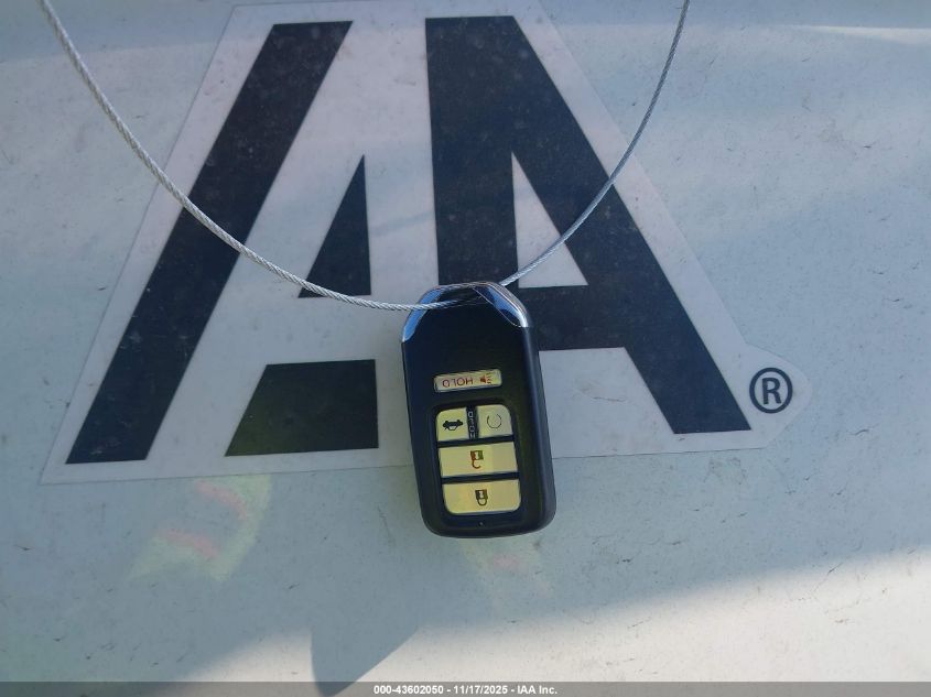 2018 Honda Civic Touring VIN: 19XFC1F98JE001161 Lot: 43602050