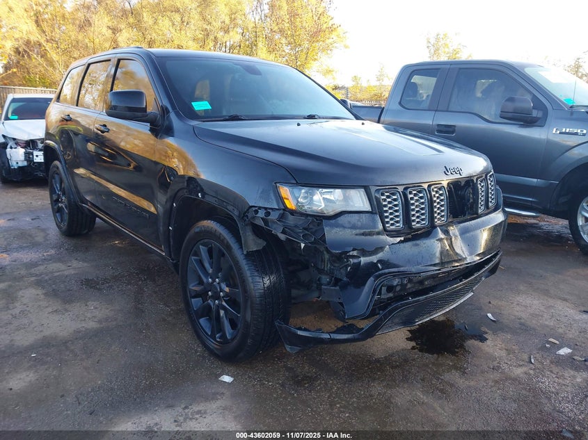 2017 JEEP GRAND CHEROKEE ALTITUDE 4X4 - 1C4RJFAG2HC783657