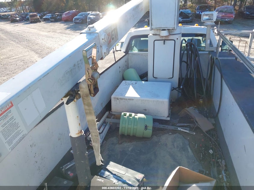 2015 Ford F-450 Chassis Xl VIN: 1FDUF4GY6FED43597 Lot: 43602202