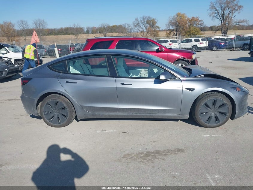2025 Tesla Model 3 Long Range All-Wheel Drive VIN: 5YJ3E1EB7SF918573 Lot: 43602234