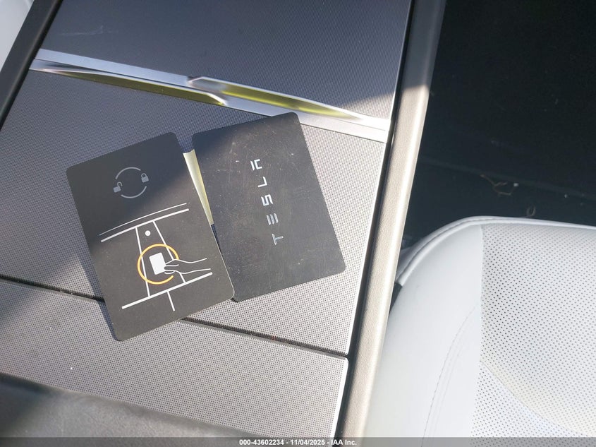 2025 Tesla Model 3 Long Range All-Wheel Drive VIN: 5YJ3E1EB7SF918573 Lot: 43602234