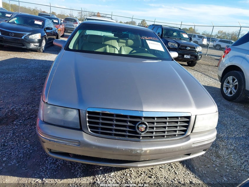 1999 Cadillac Deville Concours VIN: 1G6KF549XXU739489 Lot: 43602255