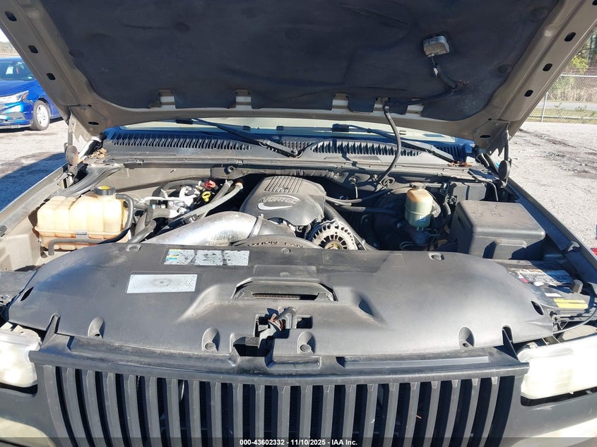 2002 Chevrolet Tahoe Lt VIN: 1GNEK13ZX2R117803 Lot: 43602332