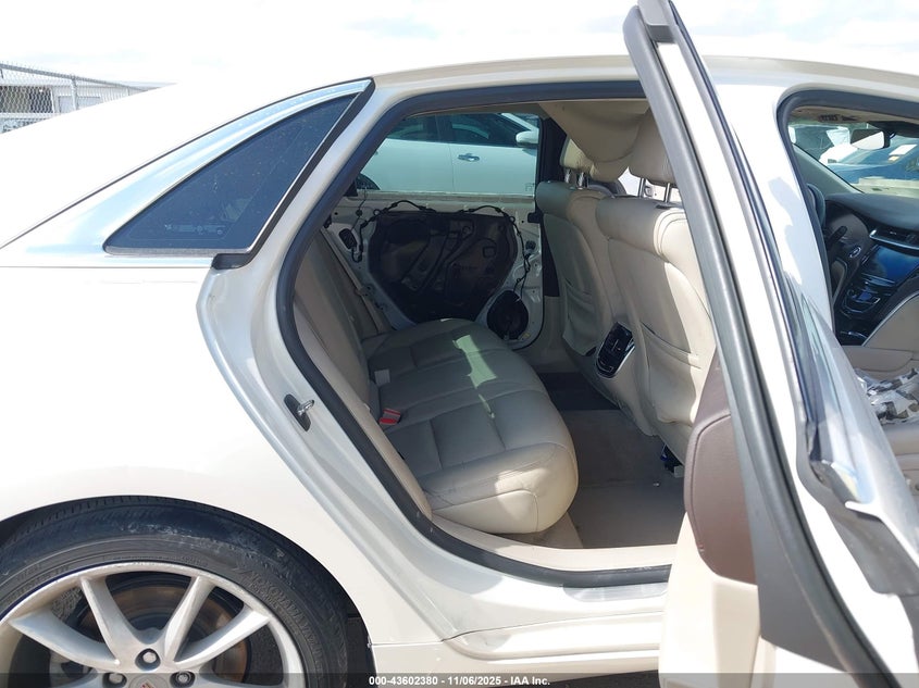 2014 Cadillac Xts Premium VIN: 2G61P5S39E9323354 Lot: 43602380