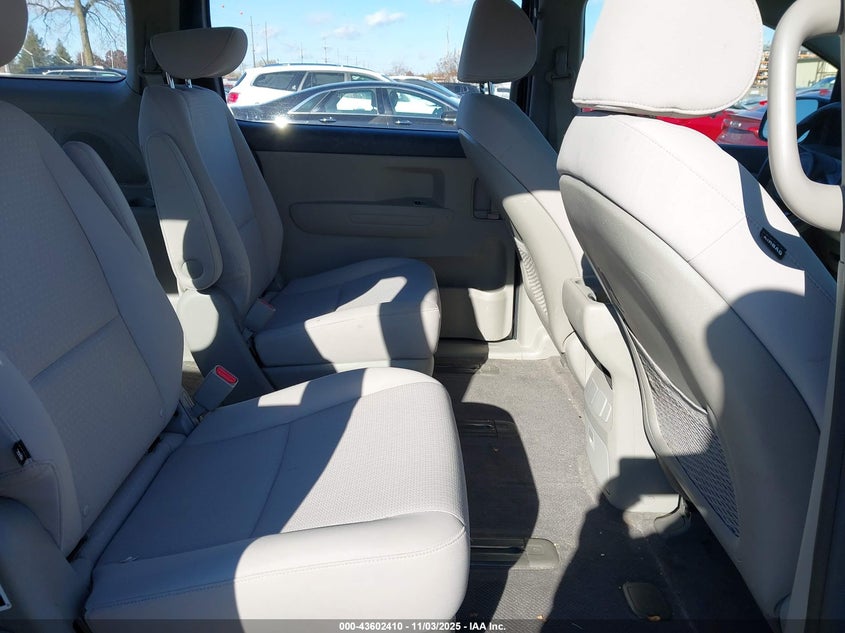 2016 KIA SEDONA L KNDMA5C12G6112628