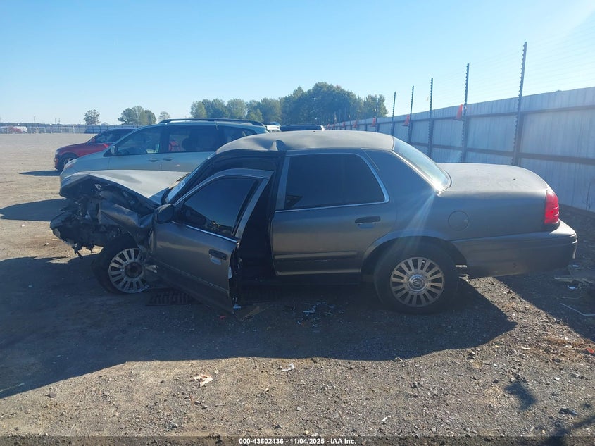 2007 Ford Crown Victoria Police/Police Interceptor VIN: 2FAFP71W07X112719 Lot: 43602436