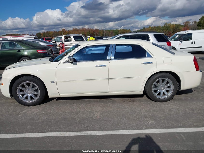 2005 Chrysler 300C VIN: 2C3AA63H15H520477 Lot: 43602467