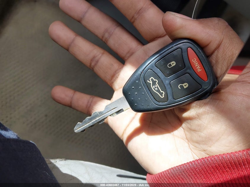 2005 Chrysler 300C VIN: 2C3AA63H15H520477 Lot: 43602467