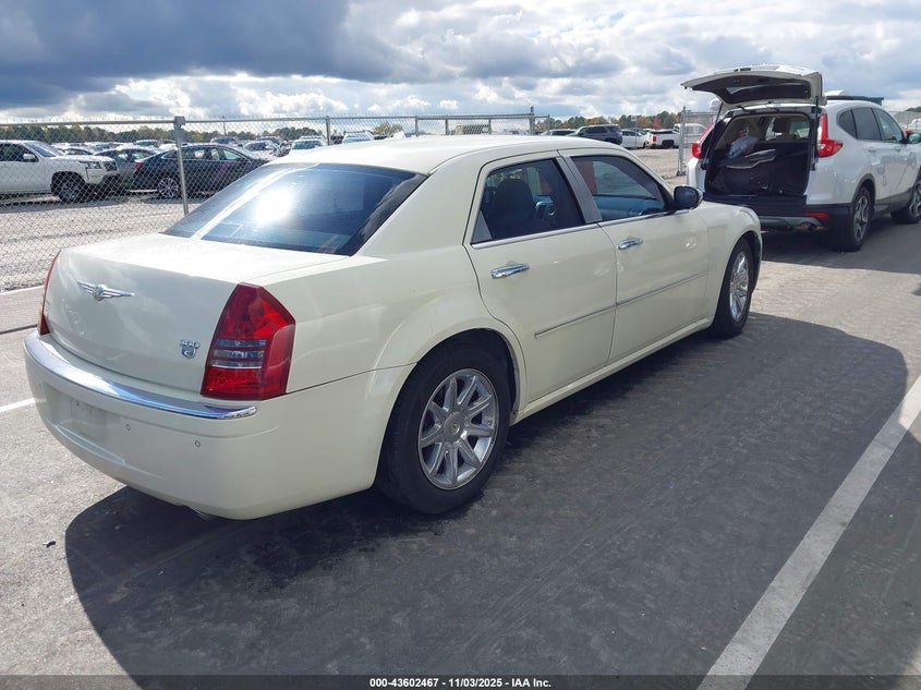 2C3AA63H15H520477 2005 CHRYSLER 300C photo no. 4