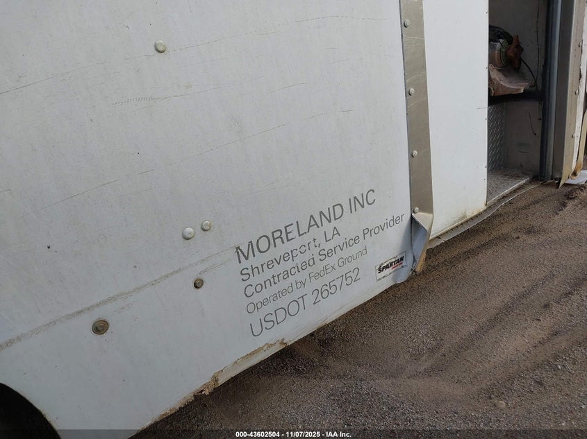 2017 GMC Savana Cutaway Work Van VIN: 7GZ37TCG7HN005345 Lot: 43602504