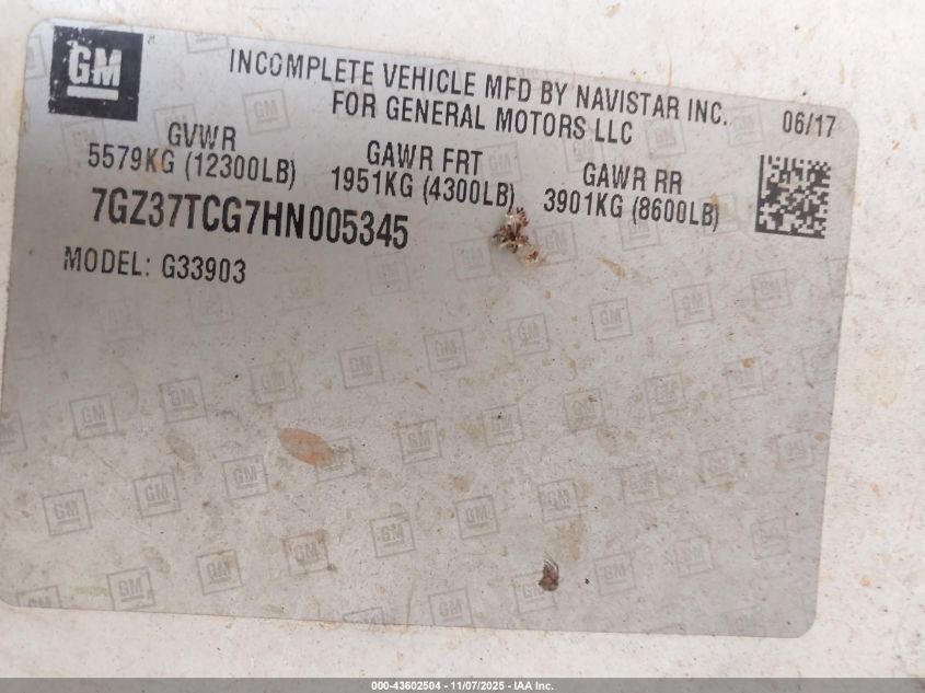 2017 GMC Savana Cutaway Work Van VIN: 7GZ37TCG7HN005345 Lot: 43602504