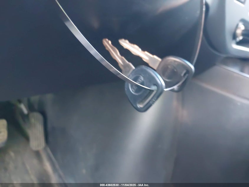 2005 Chevrolet Express VIN: 1GCFG15X651206362 Lot: 43602530