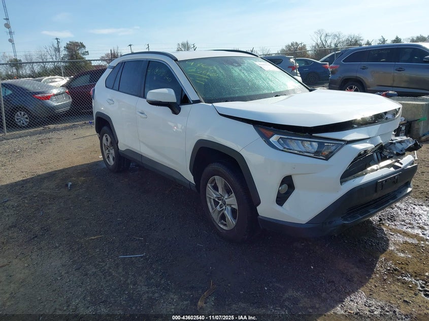 2020 TOYOTA RAV4 XLE - 2T3W1RFV8LC059457