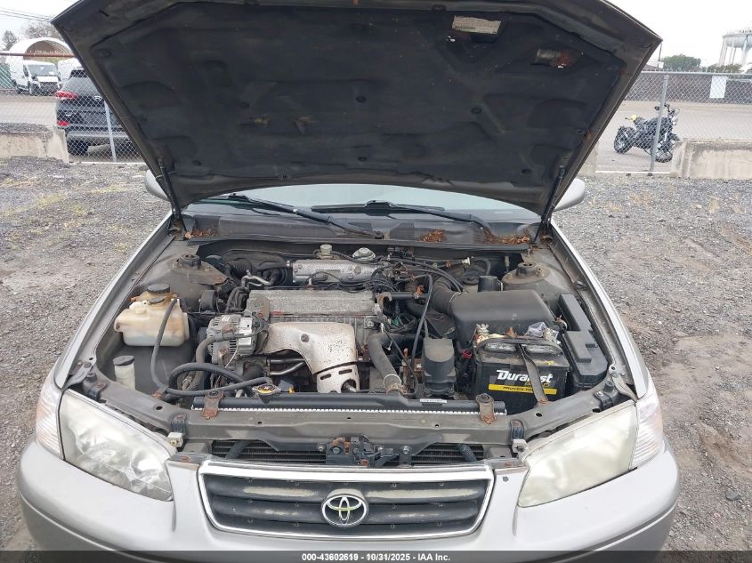 2000 Toyota Camry Ce VIN: 4T1BG22K5YU682209 Lot: 43602619