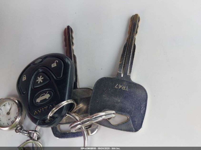 2000 Toyota Camry Ce VIN: 4T1BG22K5YU682209 Lot: 43602619