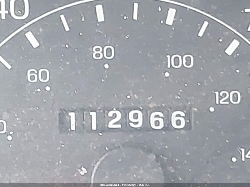 2000 Ford F-250 Lariat/Xl/Xlt VIN: 1FTNX20F1YEB81268 Lot: 43602641