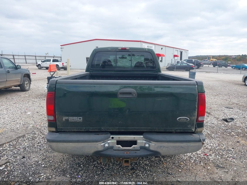 2000 Ford F-250 Lariat/Xl/Xlt VIN: 1FTNX20F1YEB81268 Lot: 43602641
