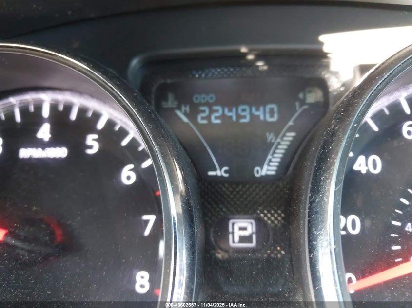 2017 NISSAN VERSA 1.6 SV 3N1CN7AP0HL887734