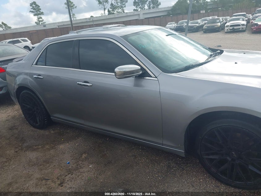 2015 Chrysler 300C VIN: 2C3CCAEGXFH868273 Lot: 43602690