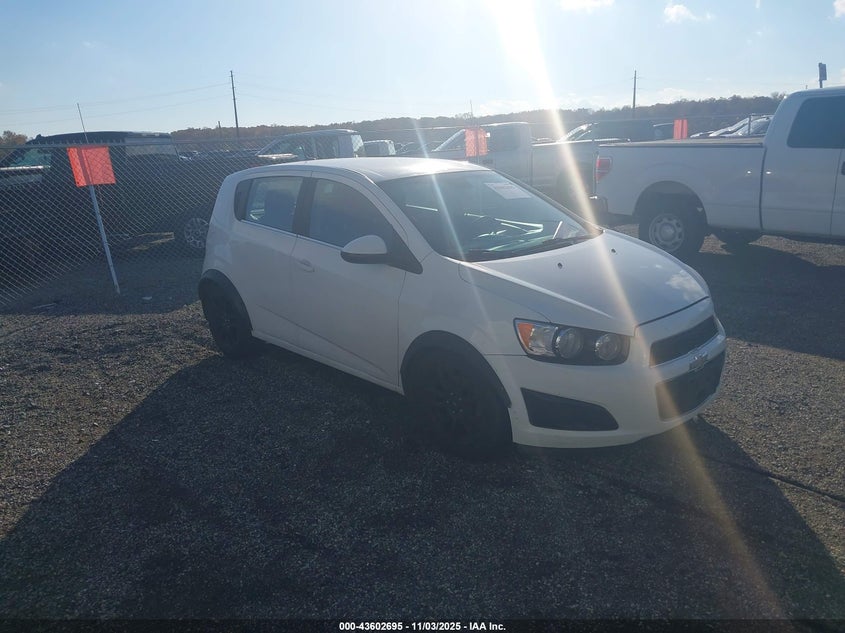 CHEVROLET SONIC LT AUTO