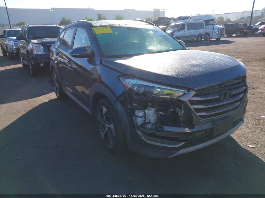 2017 HYUNDAI TUCSON VALUE - KM8J33A26HU562840