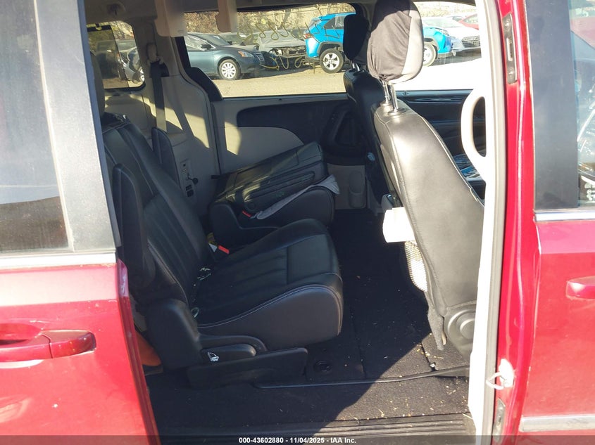 2014 Chrysler Town & Country Touring VIN: 2C4RC1BGXER373610 Lot: 43602880