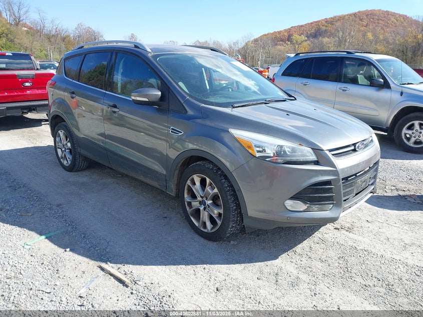 FORD ESCAPE TITANIUM