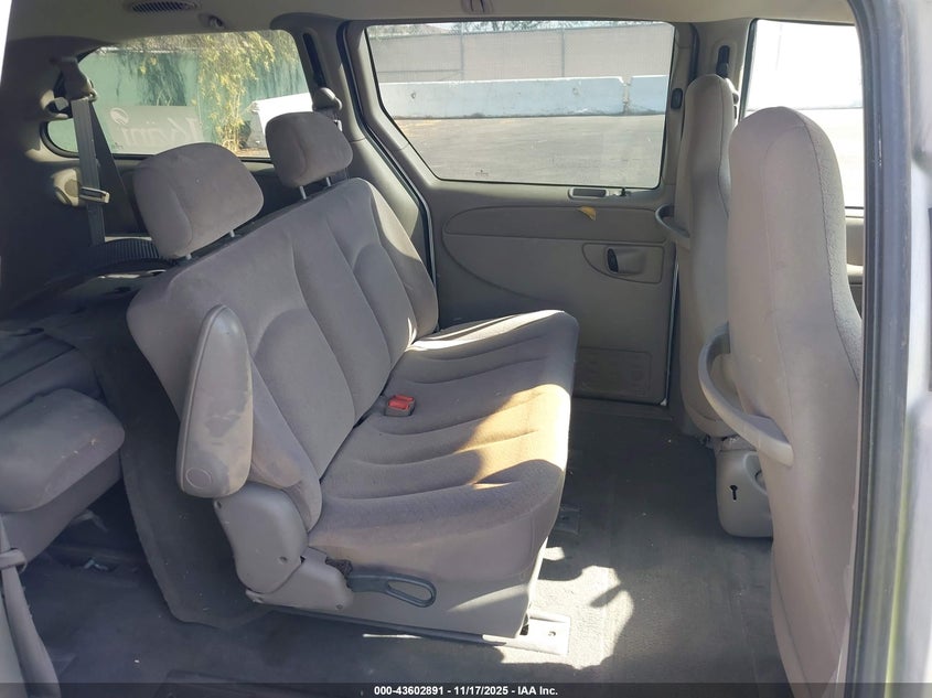 2002 Dodge Grand Caravan Sport VIN: 1B4GP44312B618440 Lot: 43602891