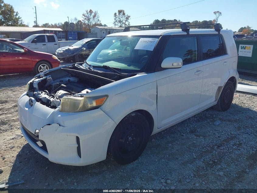 JTLZE4FE4C1144124 2012 SCION XB photo no. 2