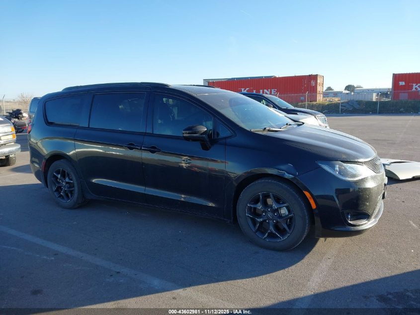 2020 Chrysler Pacifica Limited VIN: 2C4RC1GG4LR165566 Lot: 43602981