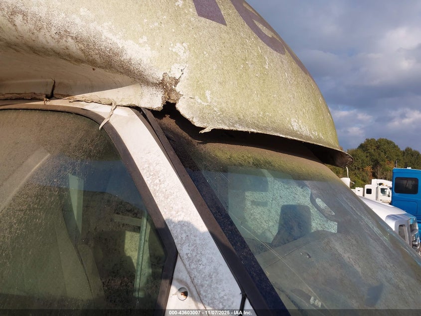 2017 GMC Savana Cutaway Work Van VIN: 7GZ37TCGXHN005436 Lot: 43603007