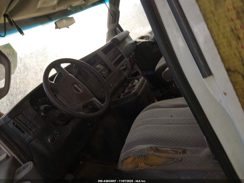 2017 GMC Savana Cutaway Work Van VIN: 7GZ37TCGXHN005436 Lot: 43603007