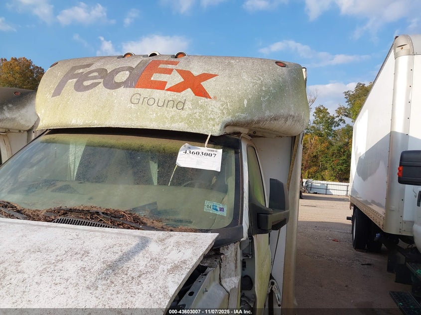 2017 GMC Savana Cutaway Work Van VIN: 7GZ37TCGXHN005436 Lot: 43603007