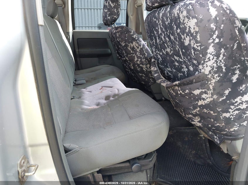 2007 Dodge Ram 1500 Slt/Trx4 Off Road/Sport VIN: 1D7HU18247S116955 Lot: 43603029