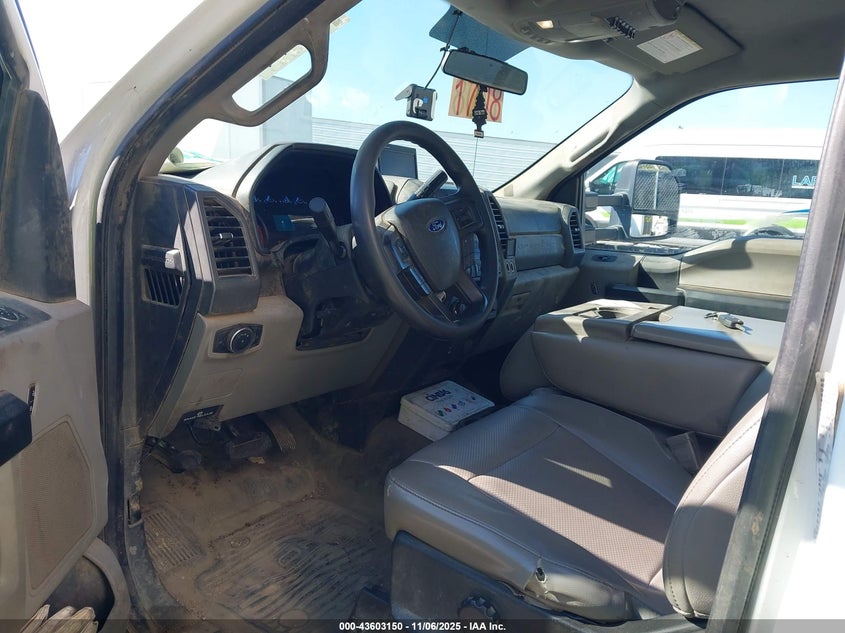 2019 Ford F-550 Chassis Xl VIN: 1FDUF5GTXKEE07385 Lot: 43603150