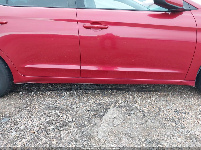 VIN 5NPD74LF2HH125911 2017 HYUNDAI ELANTRA SE