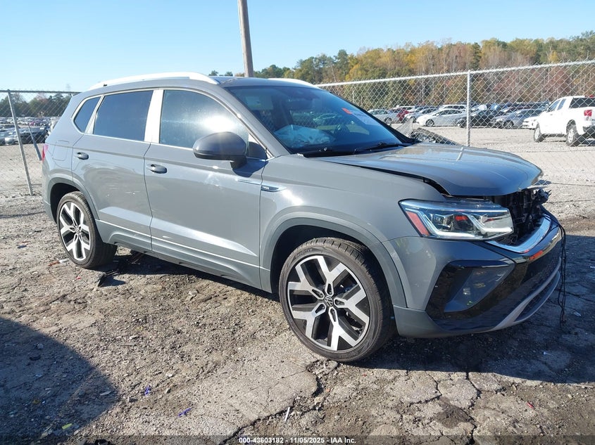 VOLKSWAGEN TAOS 1.5T SEL