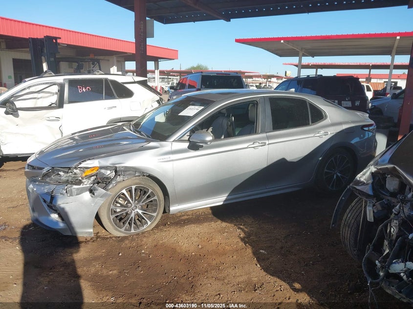 2018 TOYOTA CAMRY HYBRID SE - 4T1B21HK3JU510881