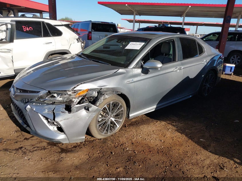 2018 TOYOTA CAMRY HYBRID SE - 4T1B21HK3JU510881