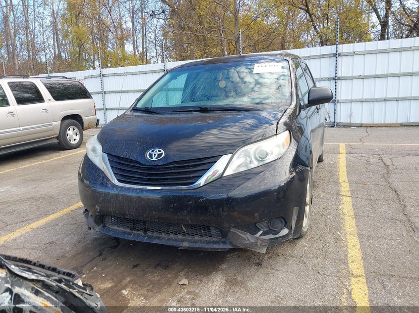2013 TOYOTA SIENNA LE 7 PASSENGER - 5TDJK3DC2DS066833