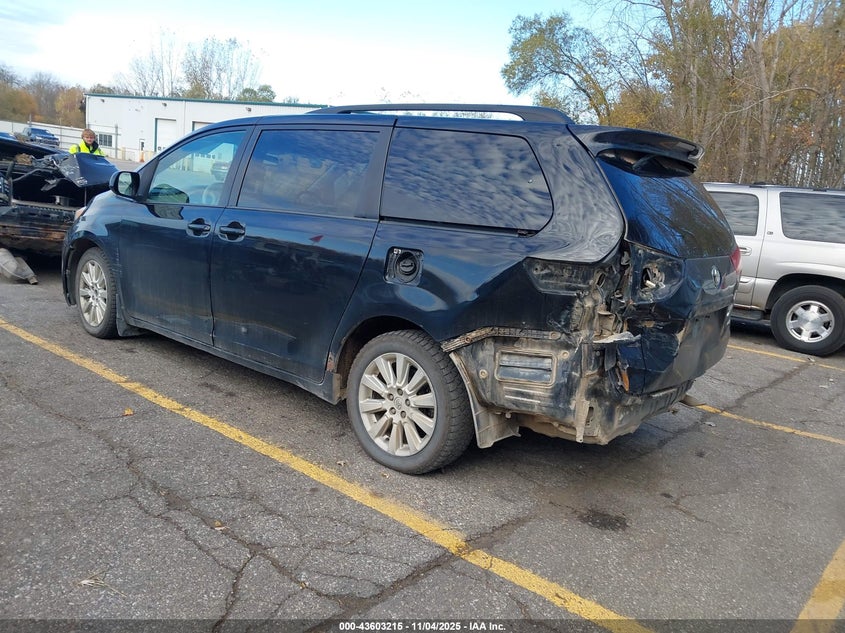 2013 TOYOTA SIENNA LE 7 PASSENGER - 5TDJK3DC2DS066833