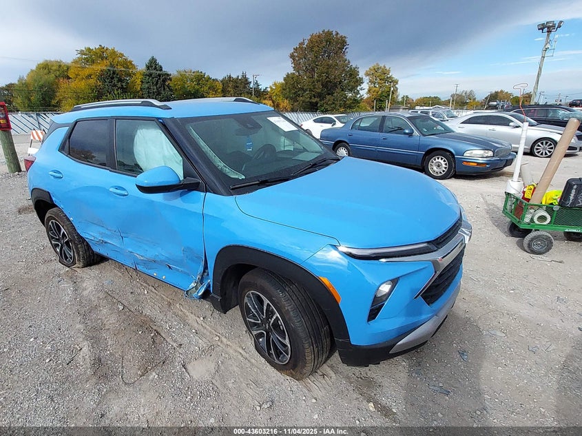 CHEVROLET TRAILBLAZER FWD LT