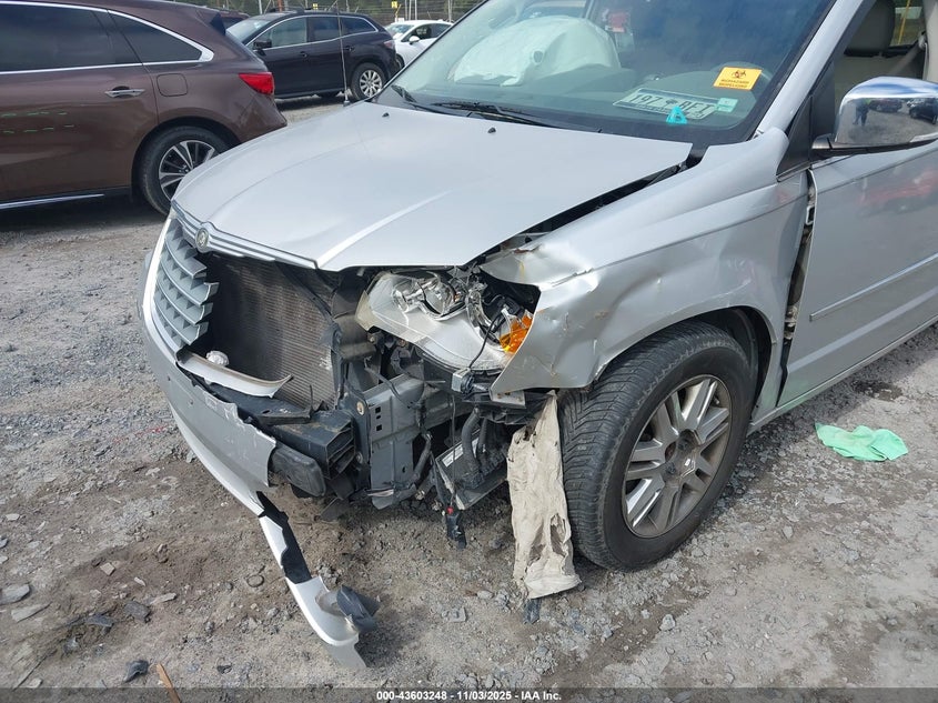 2010 Chrysler Town & Country Limited VIN: 2A4RR6DX3AR240622 Lot: 43603248